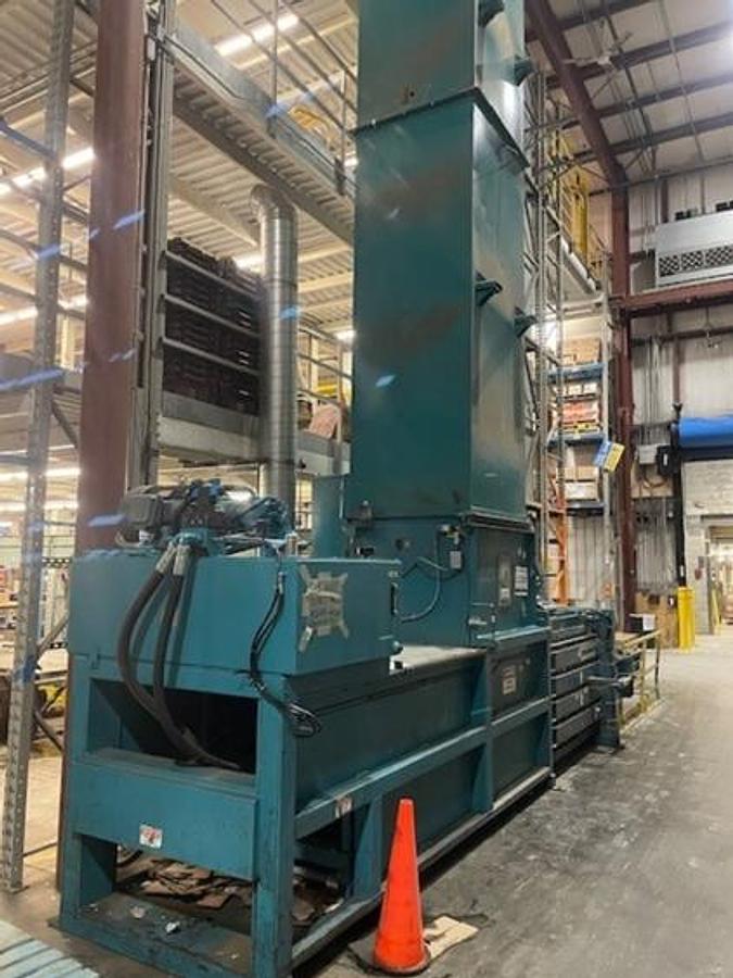 Used Maren Closed Door Baler