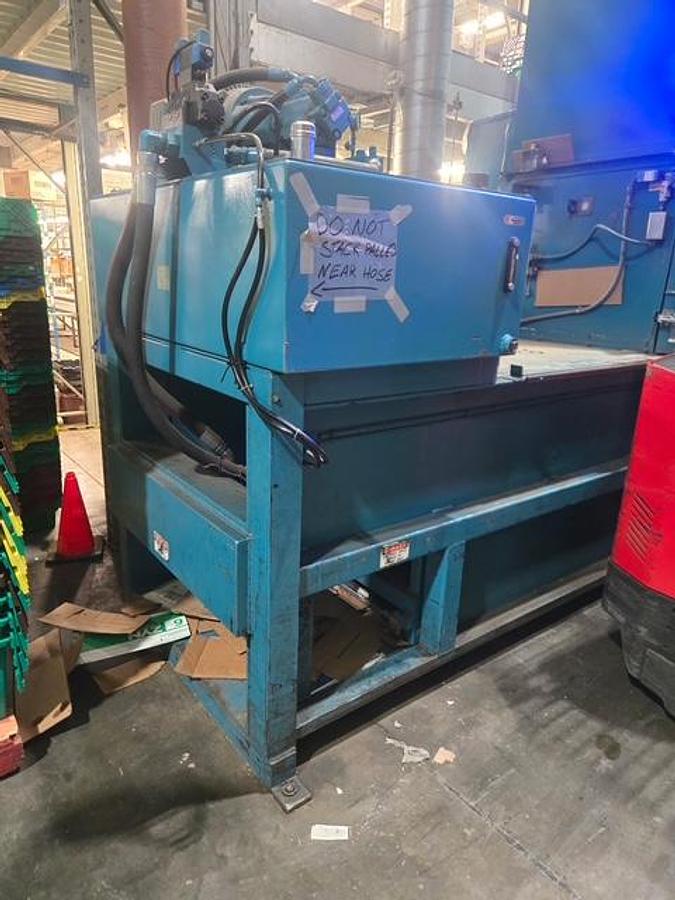 Used Maren 72 Closed Door Baler