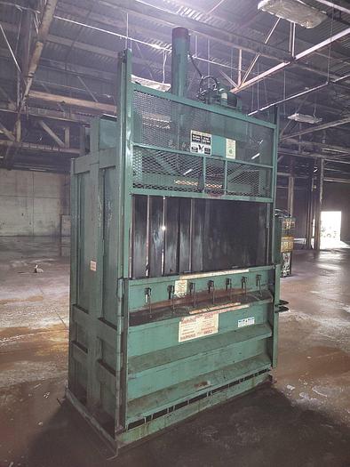 Used VERTICAL BALER SELCO VS-6