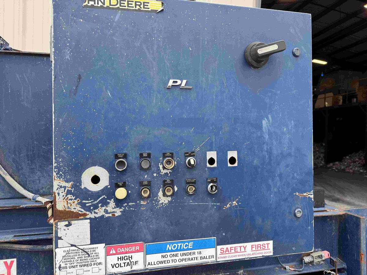 Used Max-Pak Horizontal Full Eject Baler