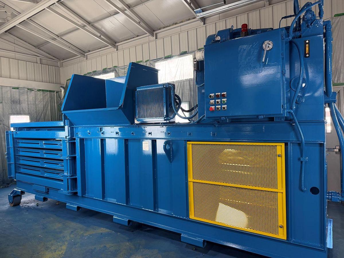 Used Refurbished Marathon Side Eject Closed Door Baler