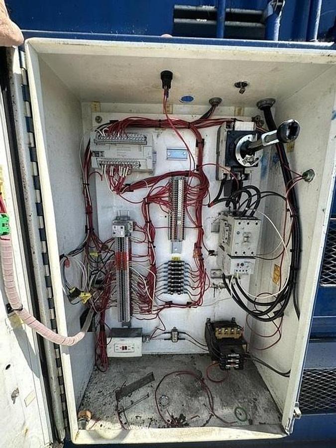 Used JV Closed Door Horizontal Baler