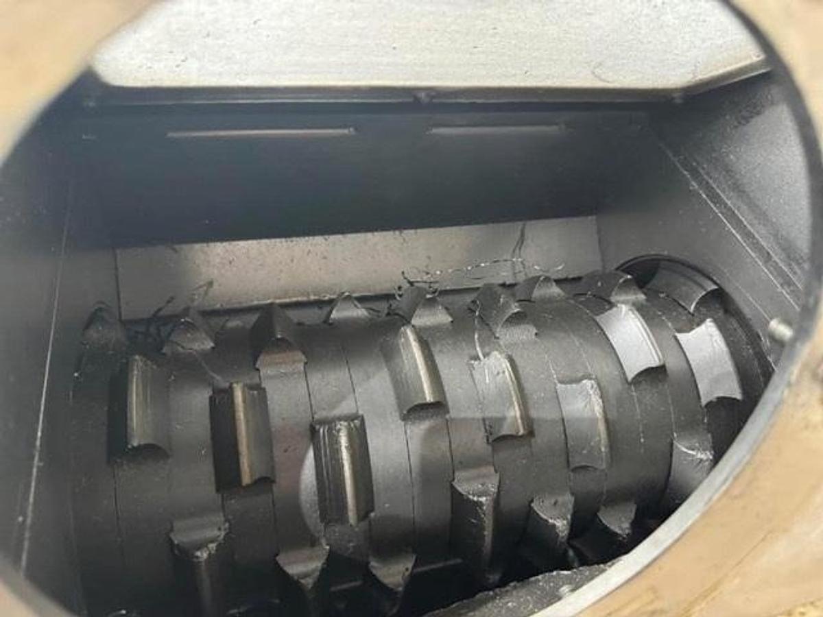 Used Erdwich Single Shaft Shredder