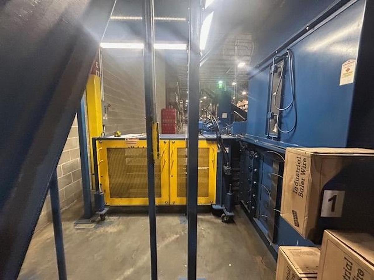 Used American Auto-Tie Baler