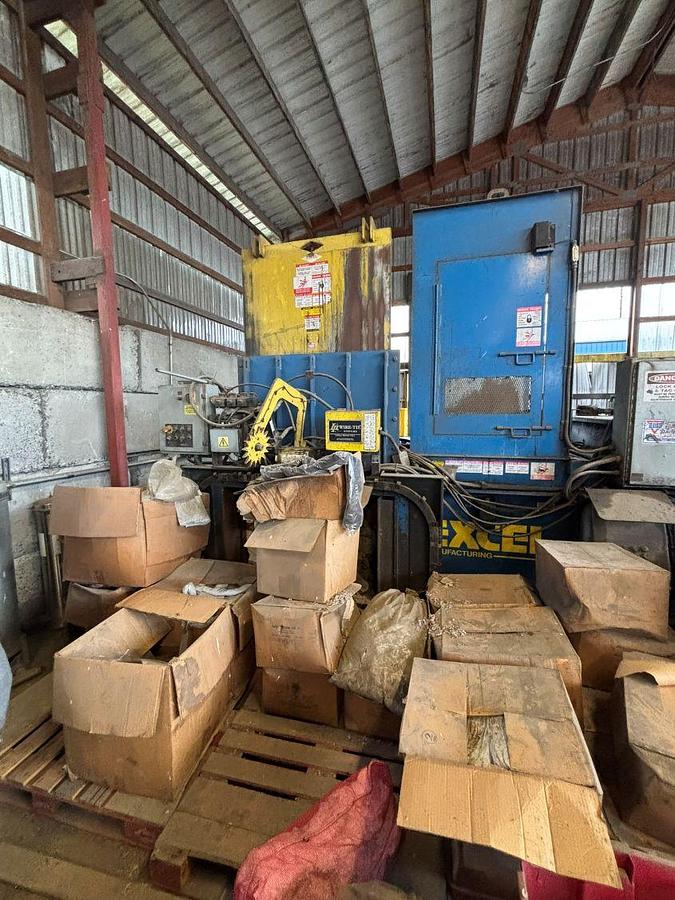 Used Excel 2R63D Two Ram Baler with Conveyor