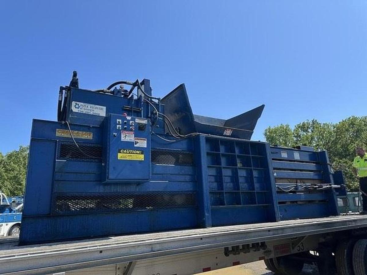 Used JV Closed Door Horizontal Baler