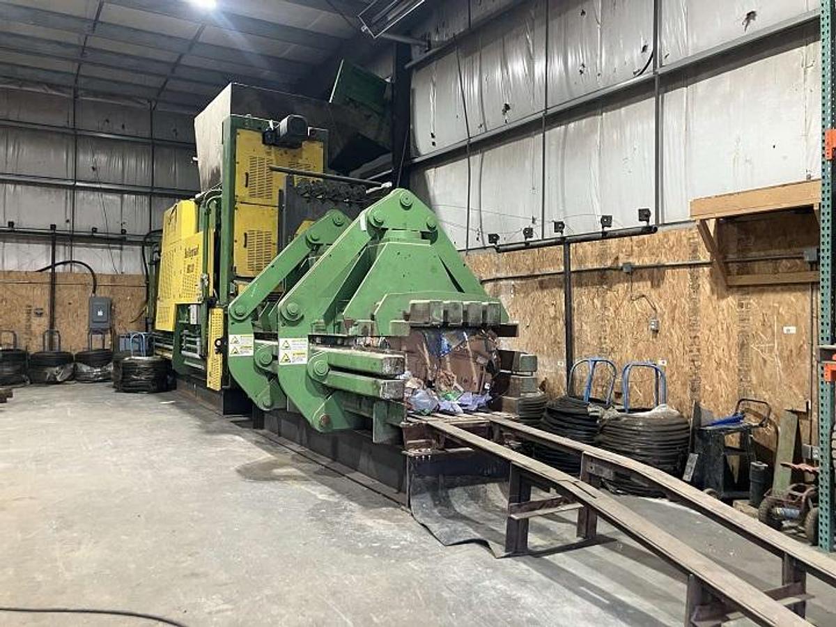 Used Bollegraaf Horizontal AT Baler with Conveyor