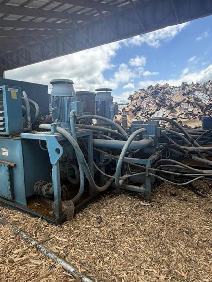 Used Marathon Galaxy Two Ram Baler
