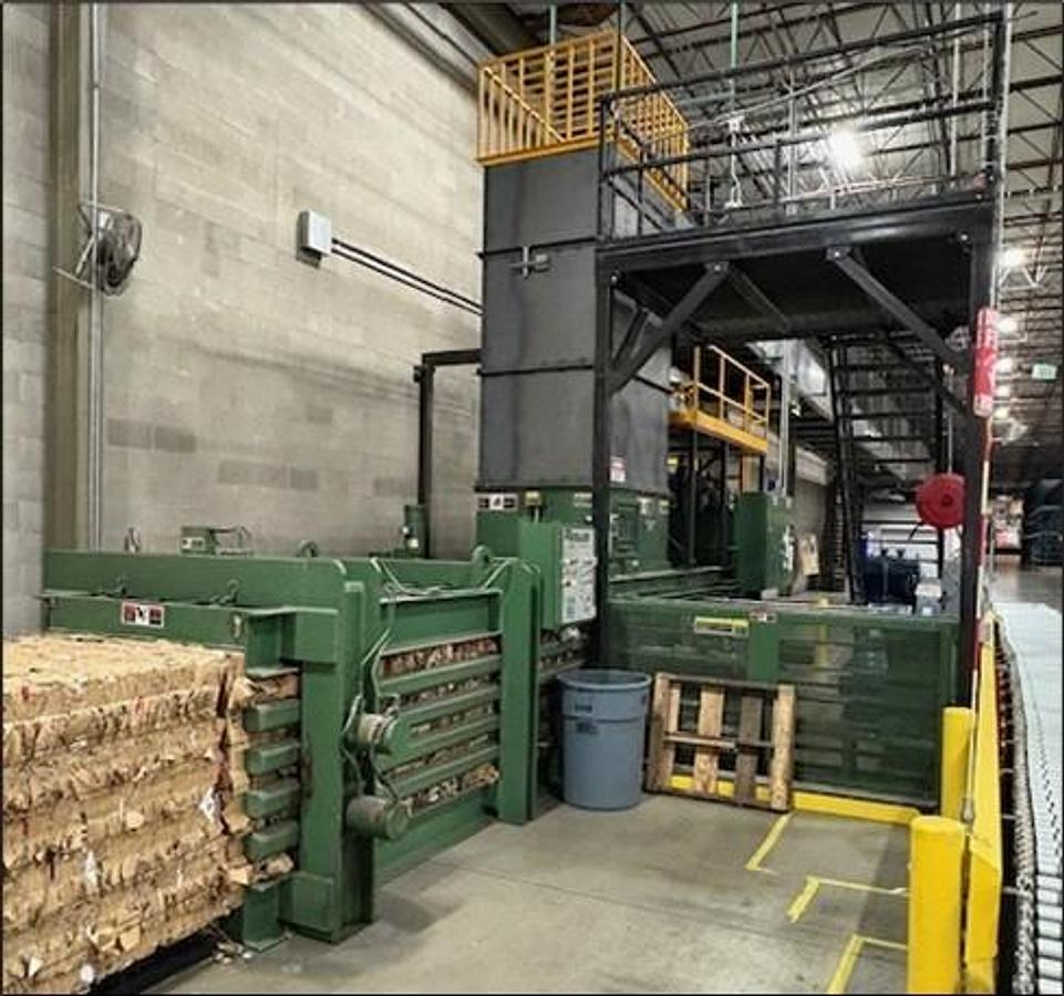 Used Selco Wide Mouth AT-Baler