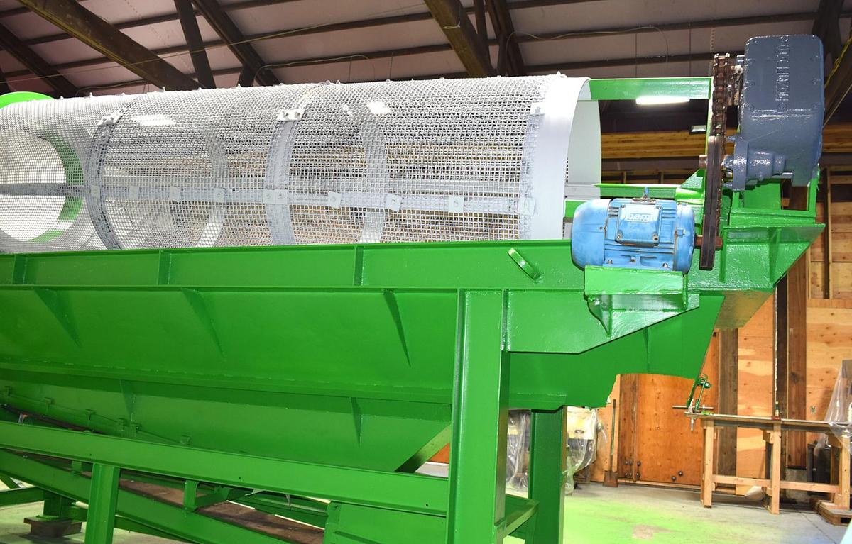 Used Rotary Trommel Screen / Rotating Drum Screener