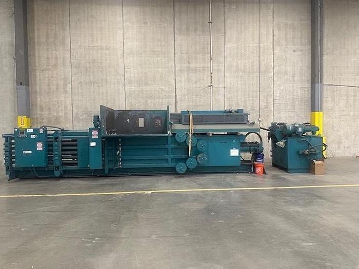 Used HORIZONTAL AUTO-TIE BALER