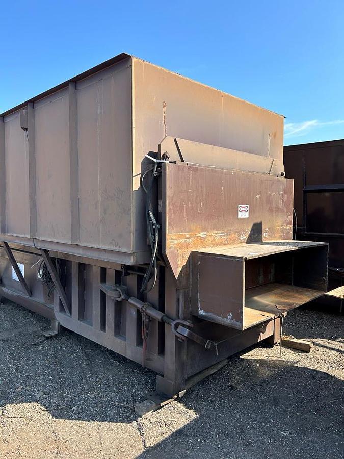 Used Sebright 4yd Pre-Crusher Stationary Compactor