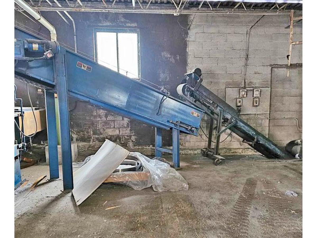 Used Selco Closed Door Baler with Conveyor
