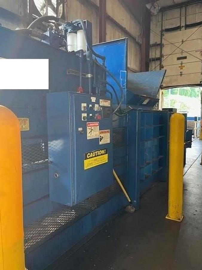 Used JV Closed Door Horizontal Baler