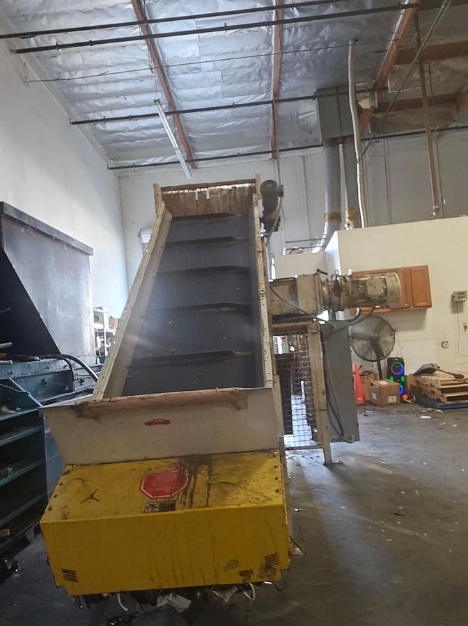 Used Shred-Tech Dual Shaft Shredder with Infeed Conveyor