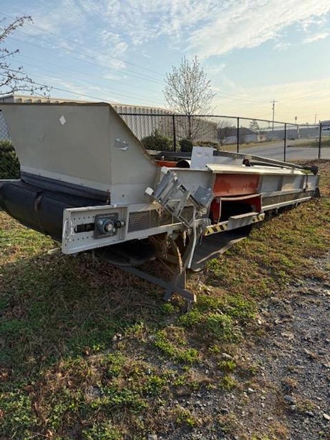 Used Genox PreShredder / Vertical Ram / Discharge Conveyor
