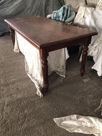 Usato TAVOLO IN CASTAGNO