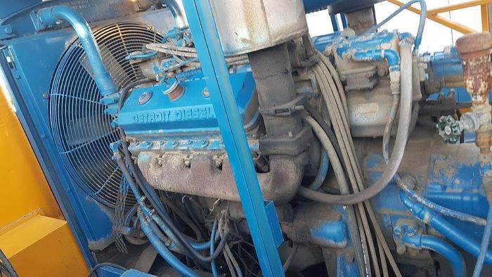 Used 1975 IDECO 4 Axle Carrier Style Oilfield Pump / Kill Truck