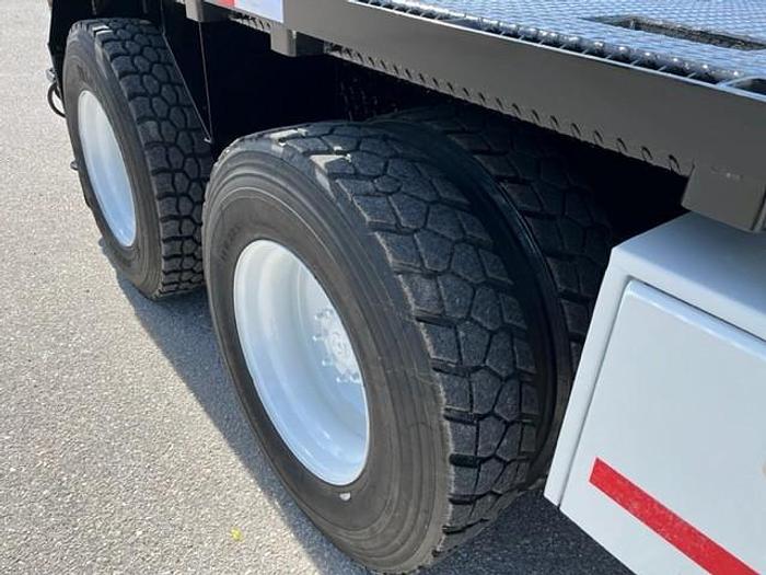 Used Effer 310.11 3s 25130 lb Knuckle Boom on 2009 Freightliner M2 106 Flatbed Truck - CE5787