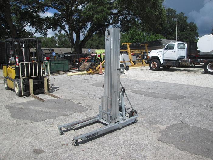 Used Sumner 2124 24' Material Lift