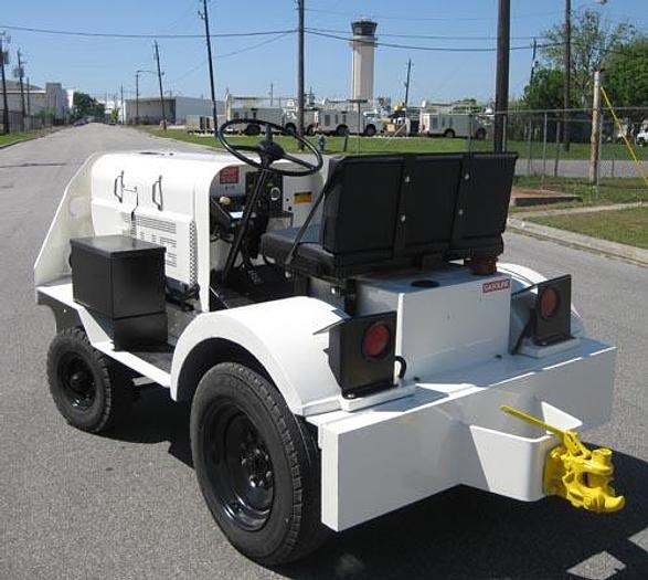 Used 2004 TUG baggage tow tractors