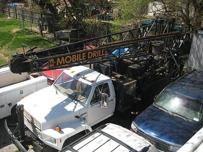 Used 1987 Mobile B61HD Drill Rig