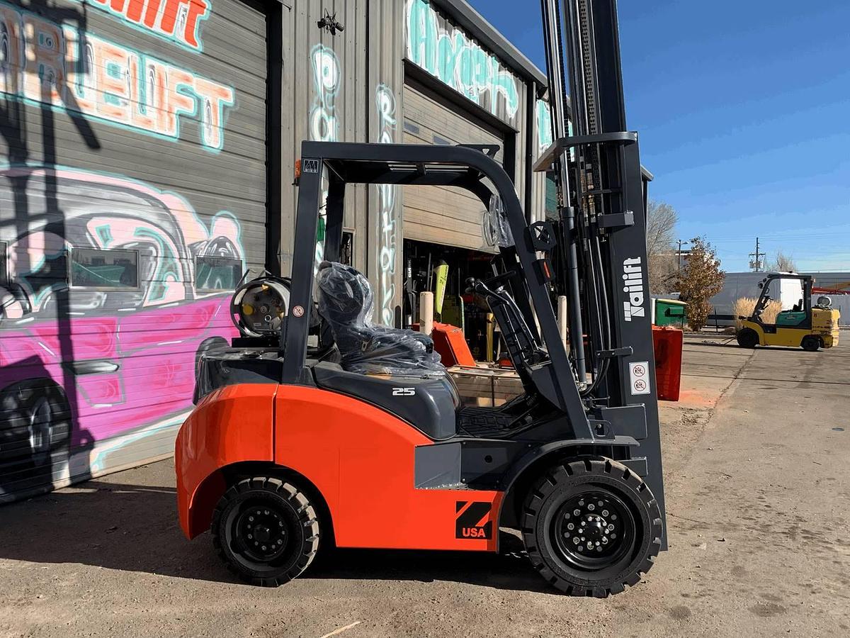 2025 Tailift PFG 25