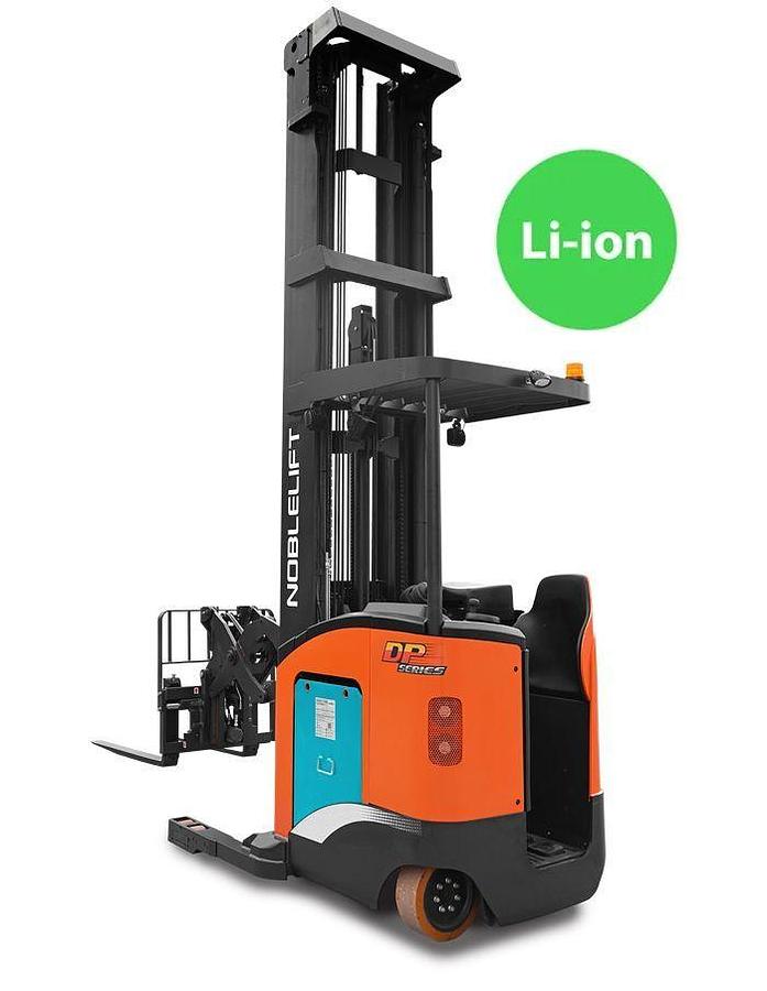 Lithium stand-up pantograph reach truck - High maneuverability - High productivity.