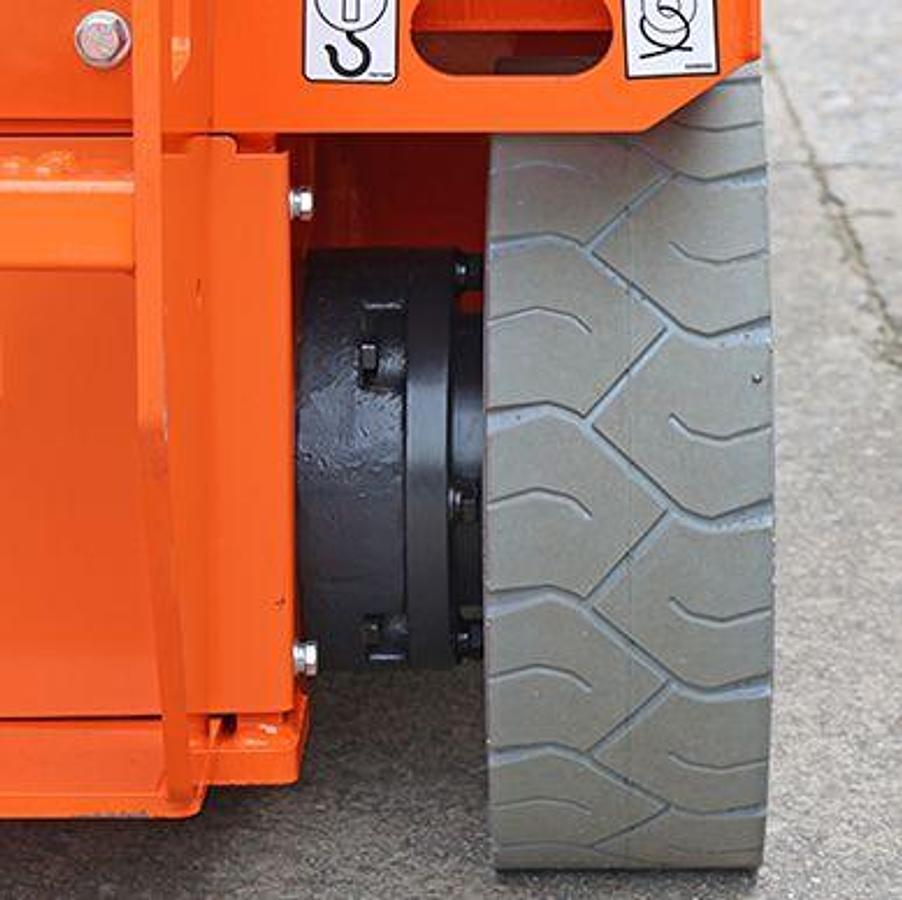 Electric self-propelled scissor lifts - Proven performance - Safe.SCISSOR LIFTS Self-propelled electric