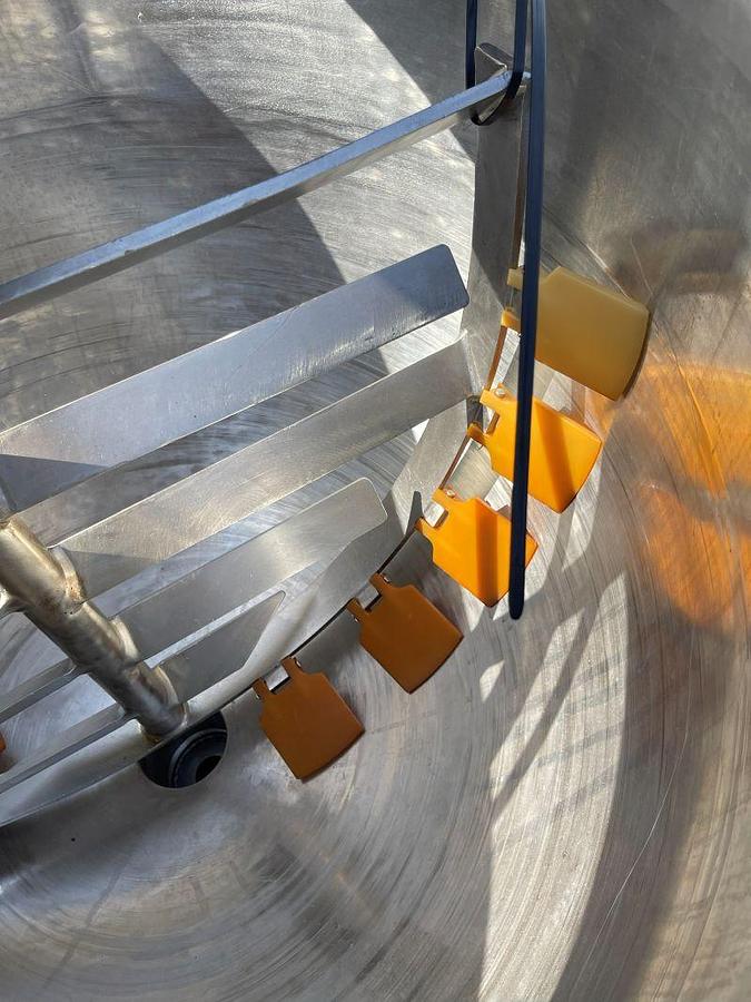 Used GROEN STAINLESS STEEL KETTLE, USED, APPROX 80 GAL. WITH TOP GEAR REDUCED MASTER  MOTOR