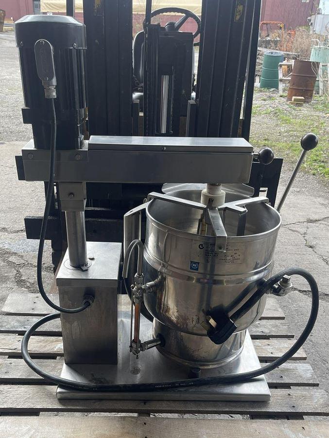Used Groen Model TDB/7-20: Serial # 126191 5 Gallon Capacity Fudge Mixer