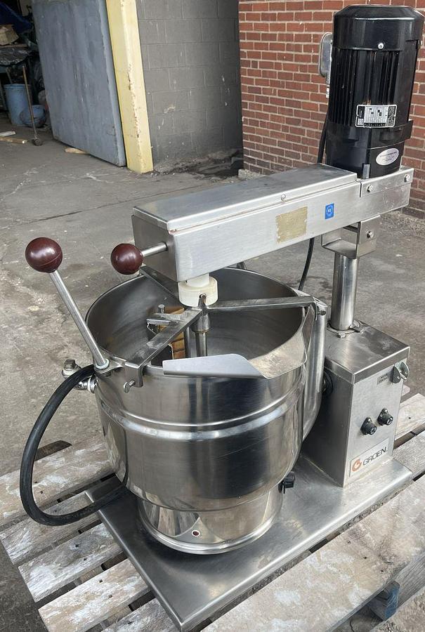Used Groen Model TDB/7-20: Serial # 126191 5 Gallon Capacity Fudge Mixer