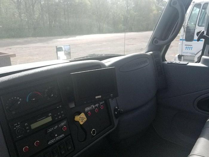 Used 2006 INTERNATIONAL 4300