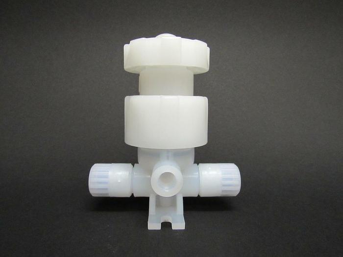 Saint Gobain Astipure VMU0810, 2-Way, 3/8" Teflon Manual Valve, Flare NEW (3897)