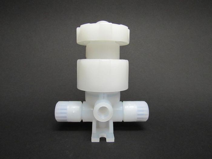 Used Saint Gobain Astipure VMU0810, 2-Way, 3/8" Teflon Manual Valve, Flare NEW (3897)