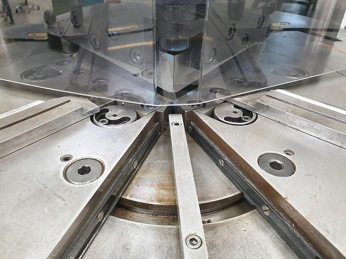 Gebraucht Hydraulische Ausklinkmaschine Indumasch V 204