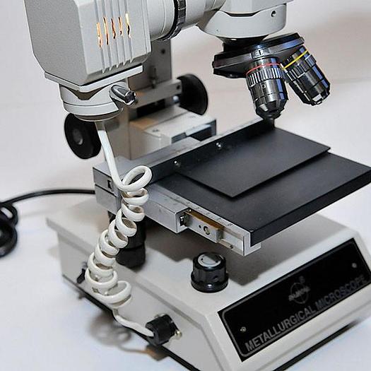 Used Trinocular Mettakurgical Micsroscope - RMM7T