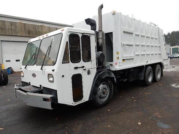 Used 2002 International 4900
