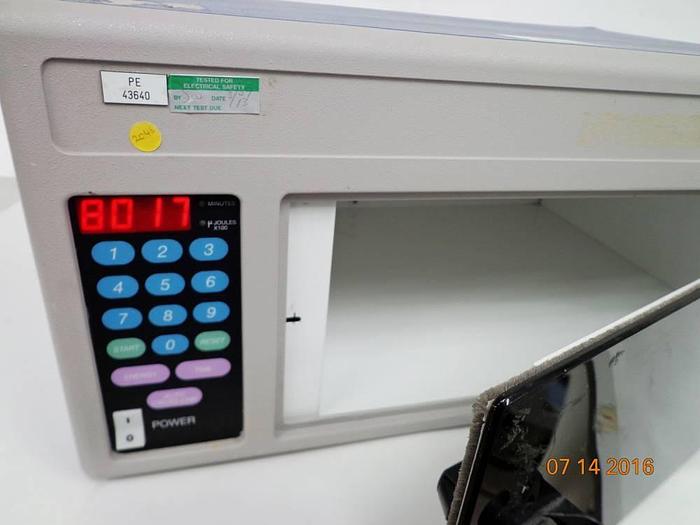 Used Stratalinker UV 2400 Crosslinker