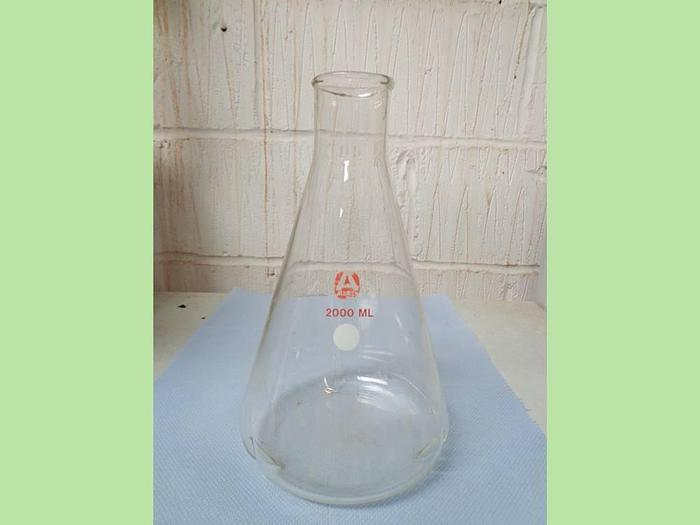 Used Aldrich 2L Conical Flask with 3 Baffles, 7 pcs.