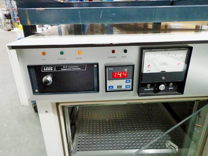 Used Leec MKll Proportional Temperature Control CO2 Incubator.
