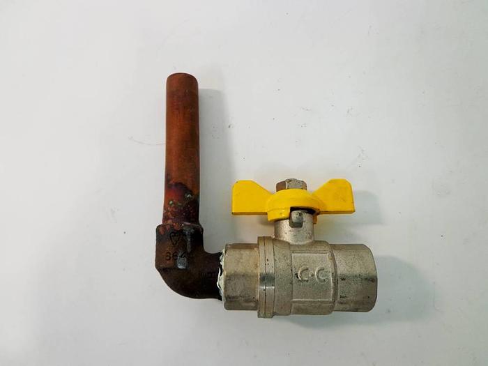 Used Gas-Arc Lab-Master Hydrogen, CO2, Oxygen & Nitrogen Pressure Regulators (13 off) and CC Isolation Valves (3 off).