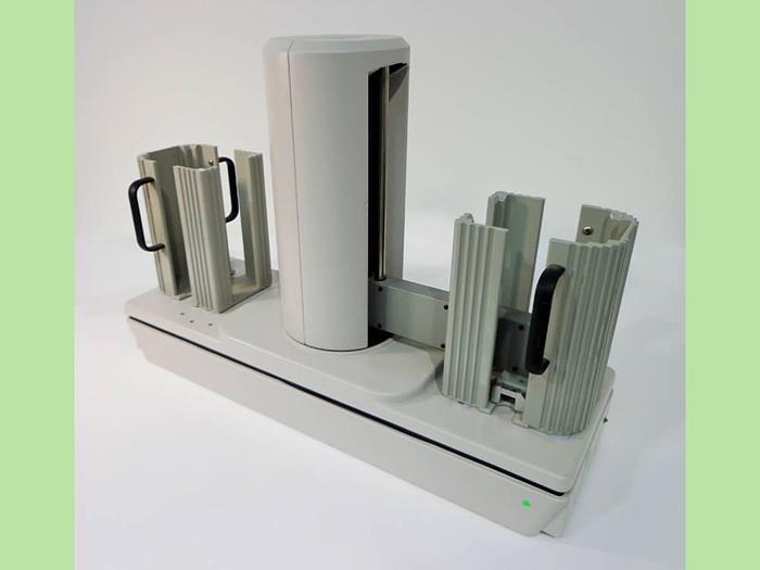 Used Agilent 1100 Series WP G2255A Robotic Well-plate Handler Stacker.