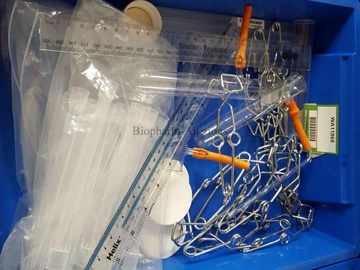 Used Various lab bench items
