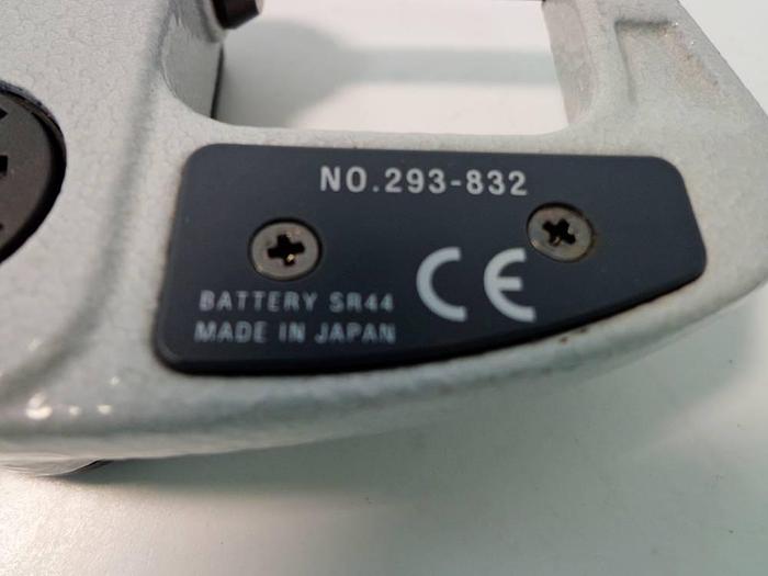 Used Mitutoyo Digital Micrometer 0-1inch, 293-832.