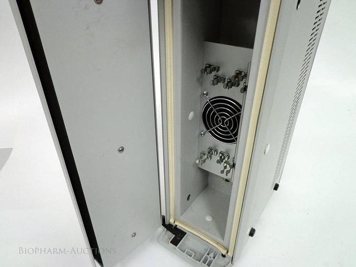 Used Dionex STH 585 Thermoelectric Peltier Column Heater Oven.