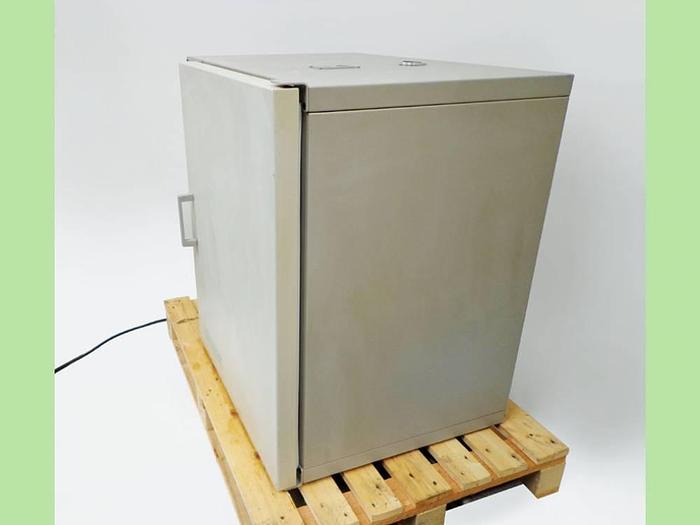 Used Gallenkamp Plus ll Incubator, IP150.DTI.C.