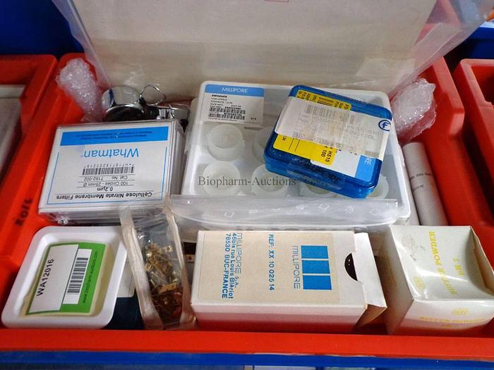 Used Selection of classroom laboratory items