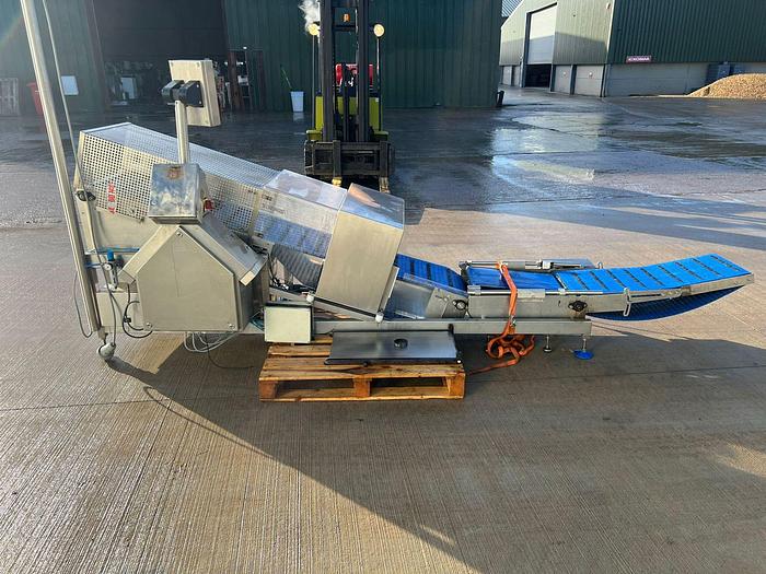 Used 2011 Fortress Phantom metal detector / Easiweigh checkweigher combination unit with retractable-belt