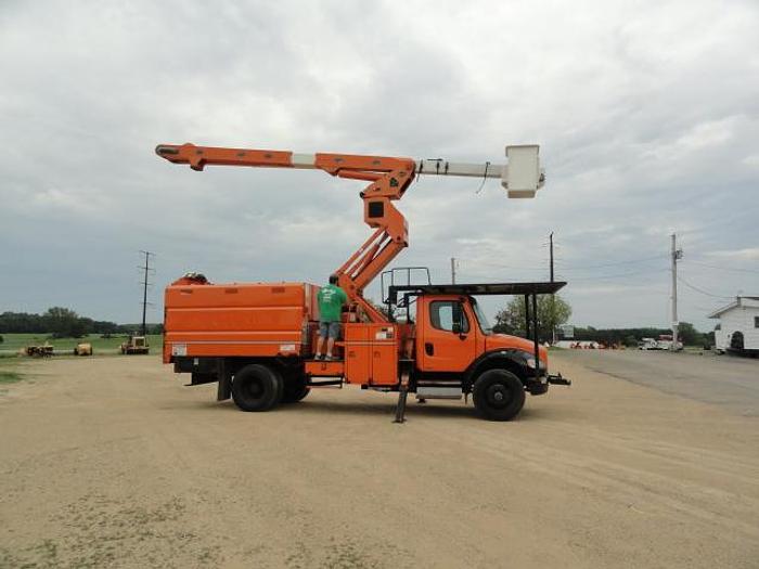 Used 2011 FREIGHTLINER BUSINESS CLASS M2 106